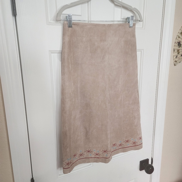 Arden B. Genuine Leather Embroidered Skirt Vintage NWT - Picture 3 of 9